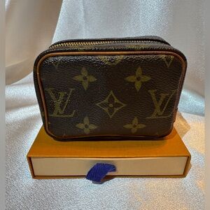 Louis Vuitton LV Monogram Canvas Pouch Unisex